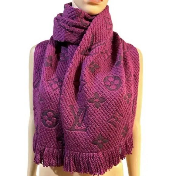 Louis Vuitton Wool and Silk Logomania Scarf - Picture 9 of 9